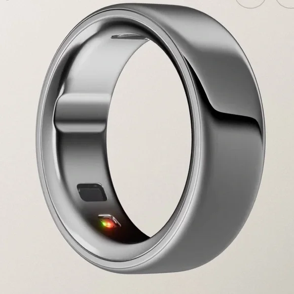 Oura Ring 4 - Silver Size: 10 BRAND NEW!! - Picture 4 of 5